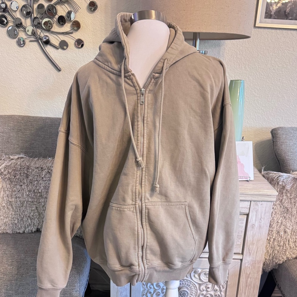 Brandy Melville Oversized Zip-Up Hoodie | Tan Neutral Fleece Lined Sweatshirt - Picture 4 of 7